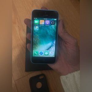 Apple iPhone 5c Blue Phone with Touchscreen